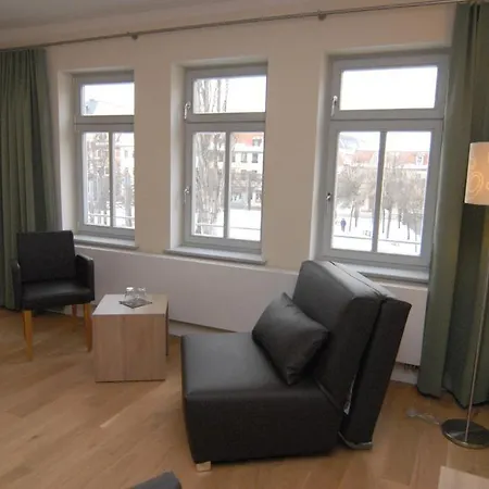 Am Goethehaus 3*