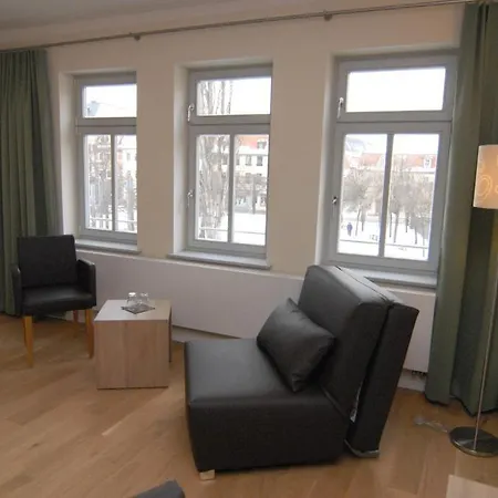 Am Goethehaus 3*